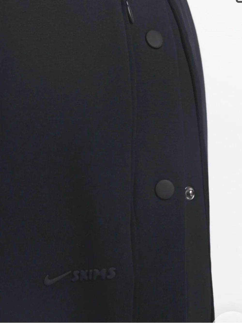 NikeSKIMS Matte Tricot Side-Snap Pants Size Small - Picture 4 of 11